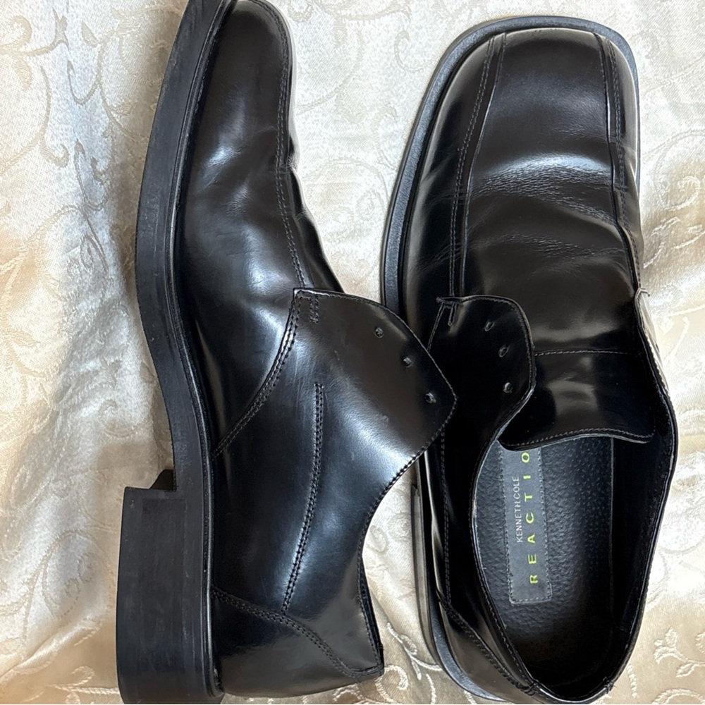 Kenneth Cole Reaction Mens Oxford Size 11.5 Wide, Black Leather Shoe excellent - Picture 12 of 14